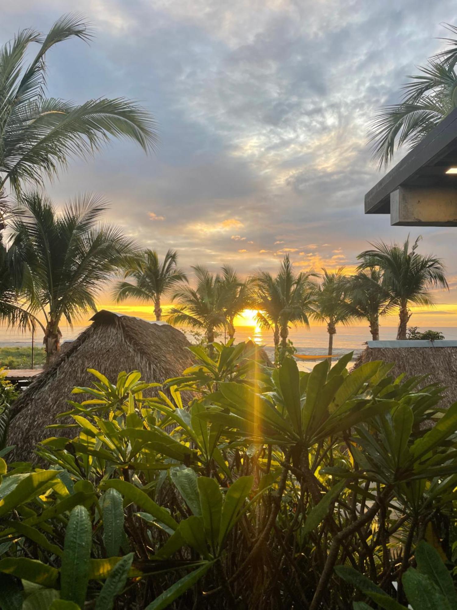 San Carlos Surf Resort & Eco Lodge Exterior foto